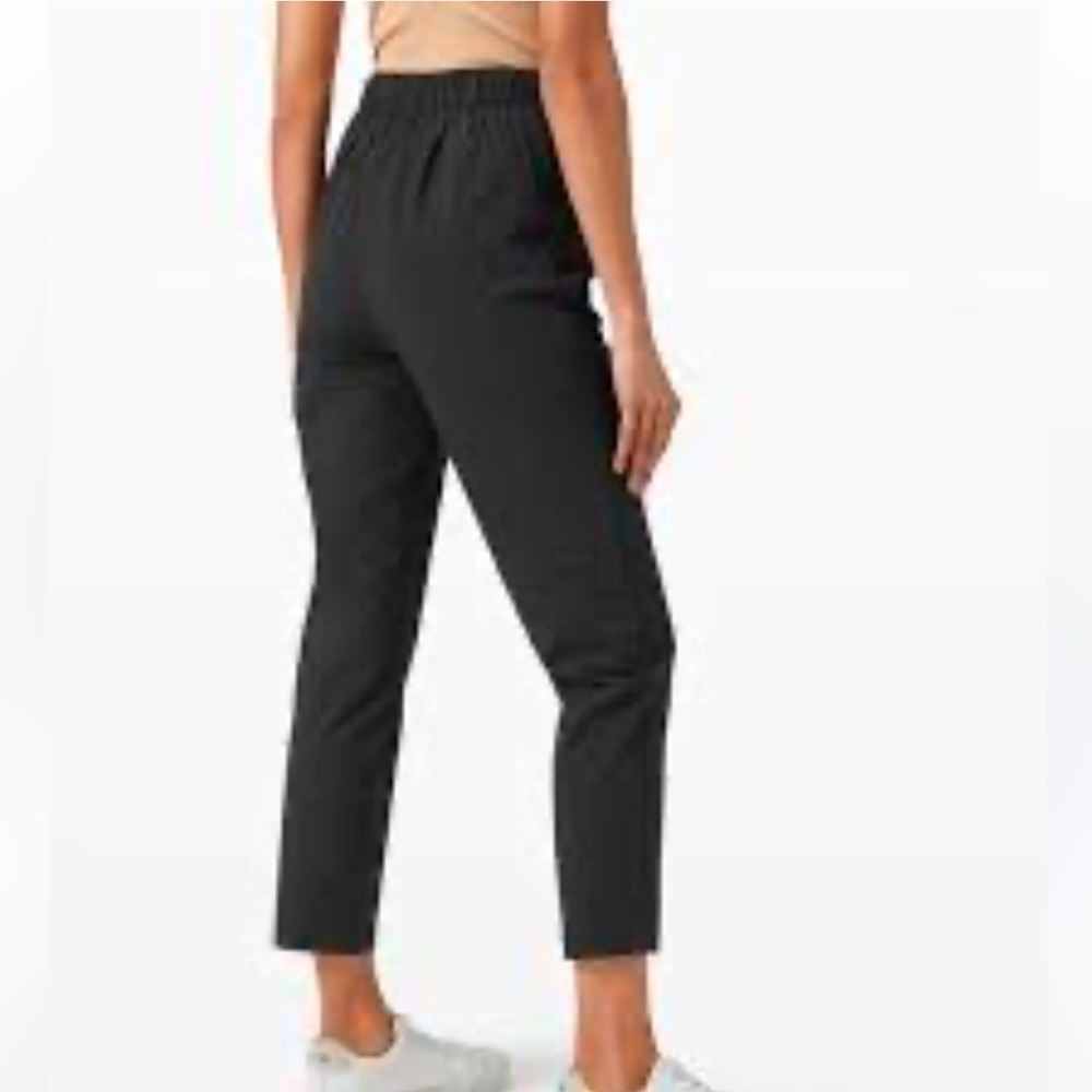 Lululemon Your True Trousers High Rise 7/8 Length black pockets